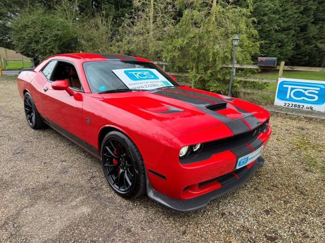 2015 Dodge Challenger 6.2 SRT HELLCAT 707hp 8Spd Auto LHD (import)