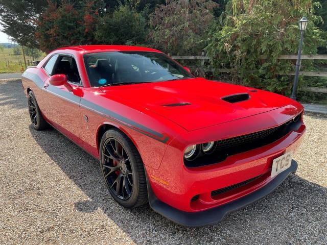 2015 Dodge Challenger SRT HELLCAT 707hp 6.2 S/C 6-Spd Manual