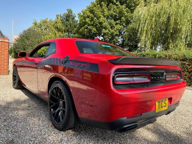 2015 Dodge Challenger SRT HELLCAT 707hp 6.2 S/C 6-Spd Manual